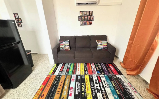 Music 1 Bedroom With Pool,parking Near Airport
