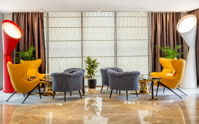 Отель Mercure Dubai Barsha Heights Hotel Suites And Apartments