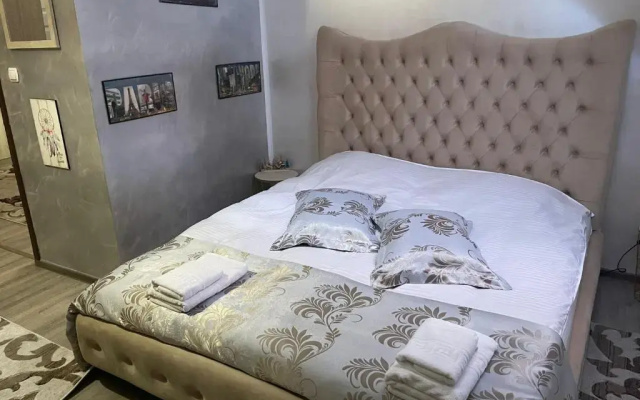 Casa cu Pitici