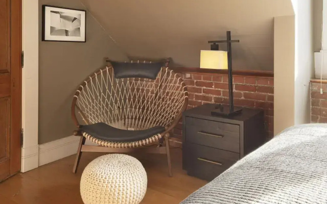 Ajax Loft 1 Bedroom Apts by RedAwning