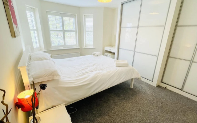 Flat 3 Seabreeze