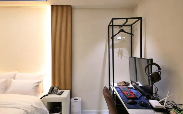 HOTEL141