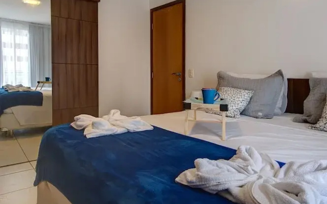 Sea View Praia de Iracema 2 Bedrooms 5 People 200mb Wifi By DM Apartments