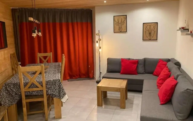 Great 8-pax ski-in ski-out apartment in Tignes Val Claret