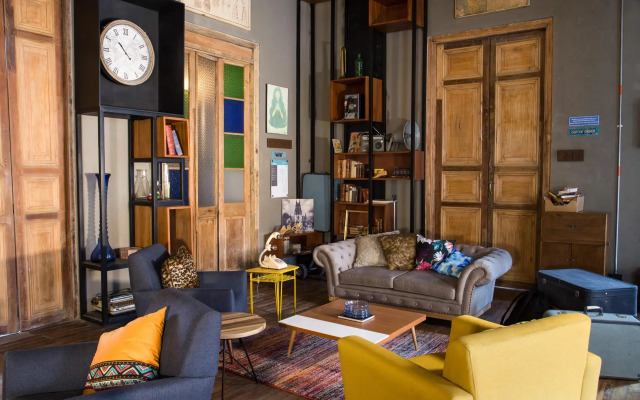Delgadillo Hotel by Socialtel