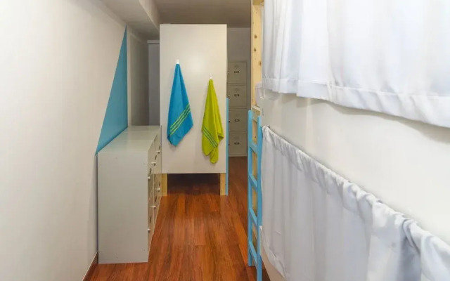 La Fabrica Urban Hostel