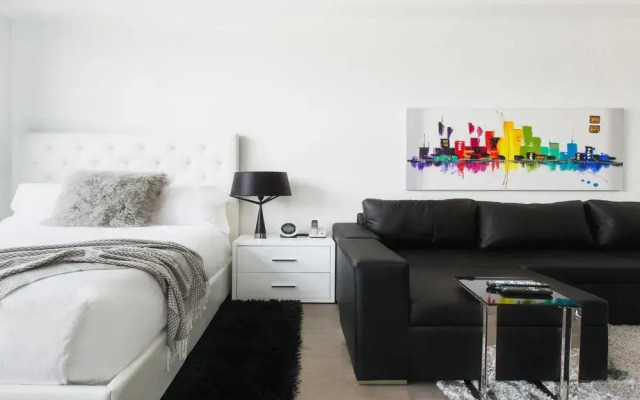 Sky City Apartments at the Novia