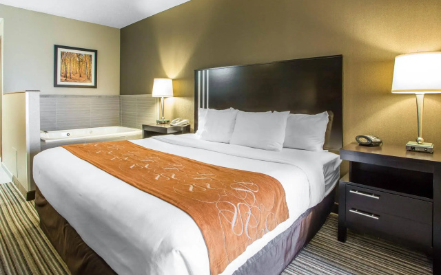 Holiday Inn Express & Suites Hayward by IHG