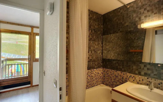 Appartement Les Menuires, 1 pièce, 4 personnes - FR-1-178-105