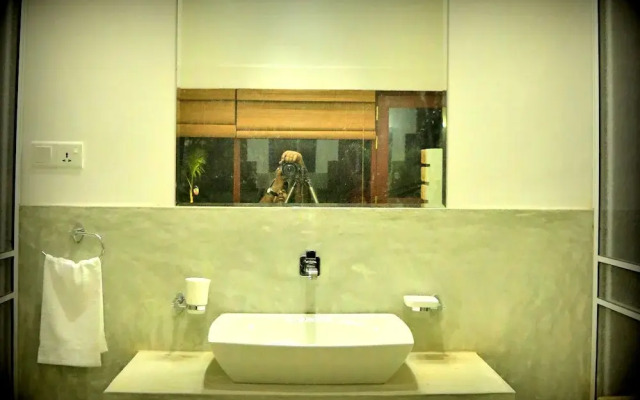 Airport resort