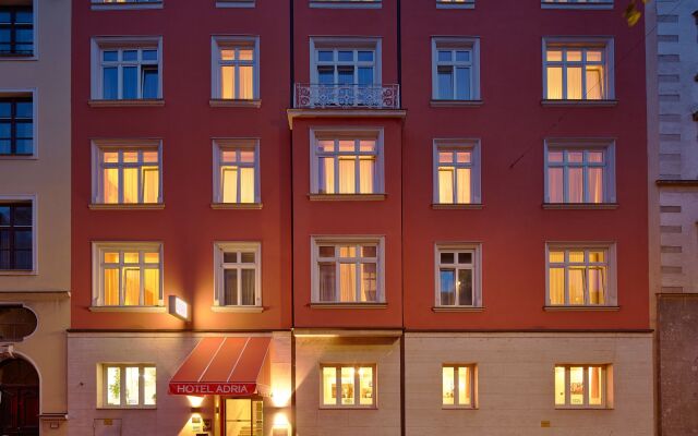 Отель Adria München Германия, Мюнхен - отзывы, цены и фото номеров - забронировать отель Adria München онлайн вид на фасад