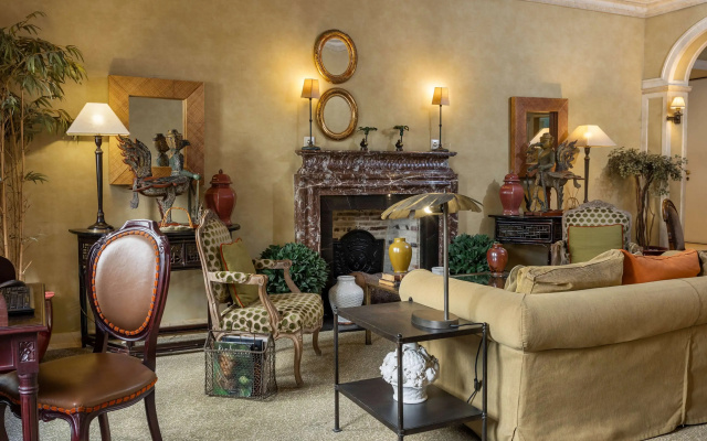As Janelas Verdes Inn, a Lisbon Heritage Collection