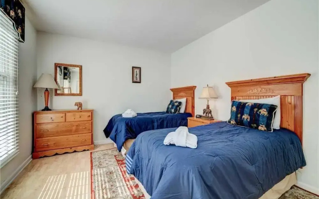Evian 123 - Two Bedroom Condo