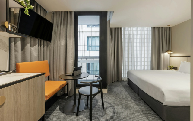 Brady Hotels Jones Lane