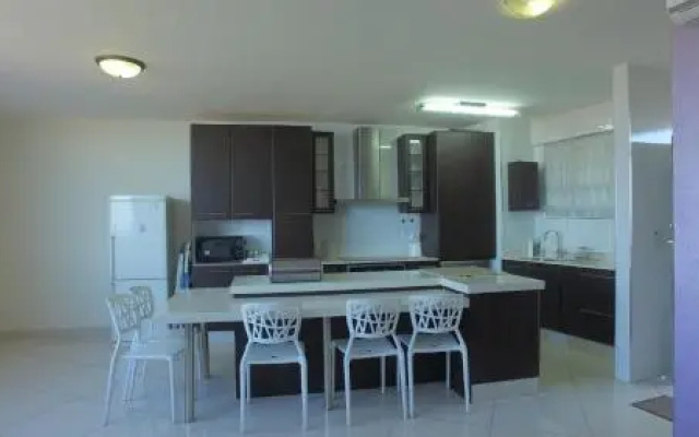 Shangri LA Apartment 208 & 803