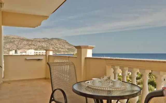 Socrates Studios And Apartments 4*