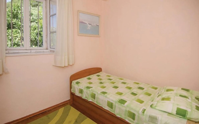 Stunning Home in Viganj With Wifi and 4 Bedrooms
