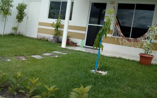 Casa póxima ao Aeroporto e UFAL