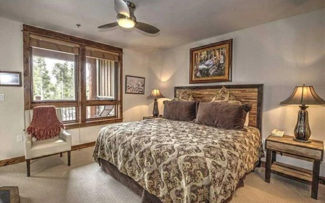 Luxury 4 Bedroom Ski in, Ski Out Mountain Vacation Rental Just Steps From the Snowflake Ski Lift in Breckenridge