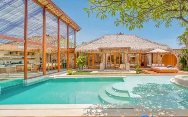 Villa Vienna - New 8BDR, Jacuzzi, Sauna and Cinema
