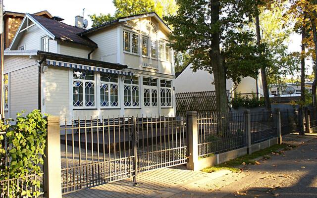 Отель Aparte Lux Юрмала вид на фасад