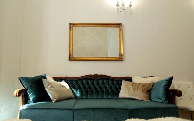 Bella DeLux Apartment