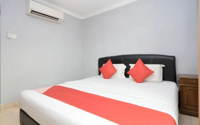 OYO 892 Hotel Grand Nadia