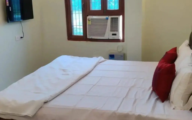 Chauhan Palace by OYO Rooms