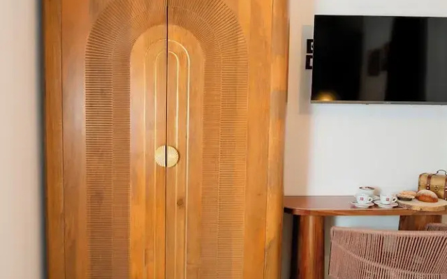 Four Points Suites
