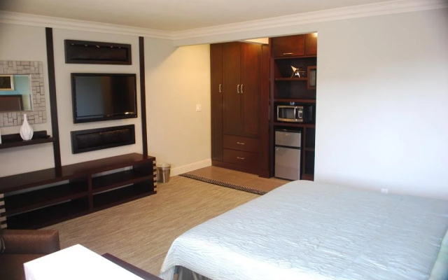 Friendly Hills Inn - Whittier, Los Angeles