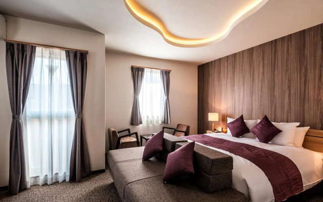 Kyoto Karasuma Oike Hotel grandereverie