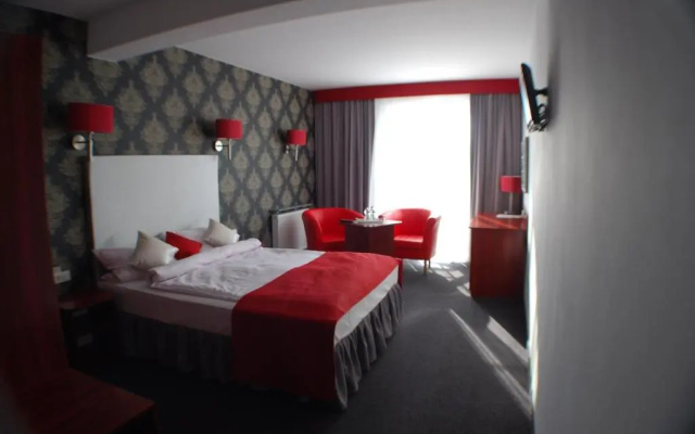 Amigo Hotel