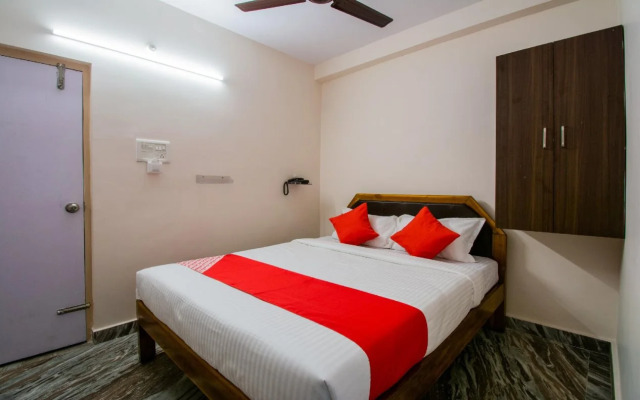 OYO 2653 The Orange Hotel