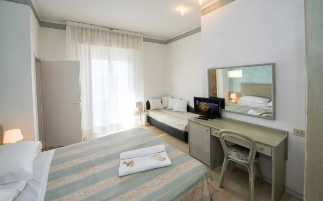 Hotel Cristina Corona