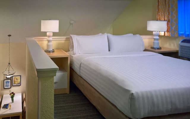Sonesta Simply Suites Cleveland Westlake