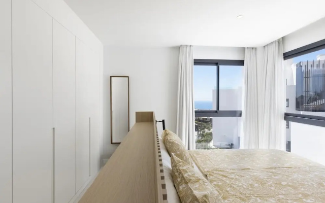 Exclusive 3-bedroom Apartment in Higueron
