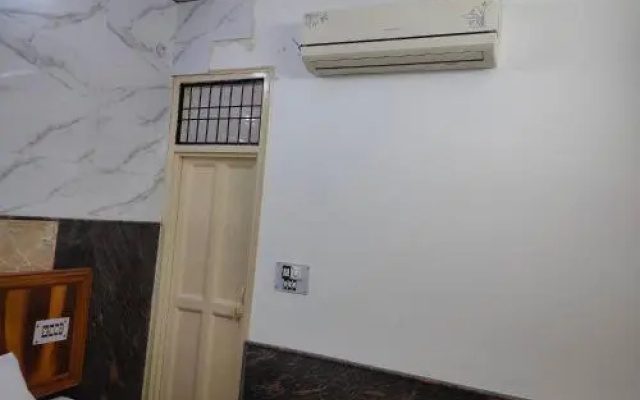 Sharda Hotel