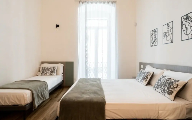 Nicolaus 204 - Grey Room by Wonderful Italy