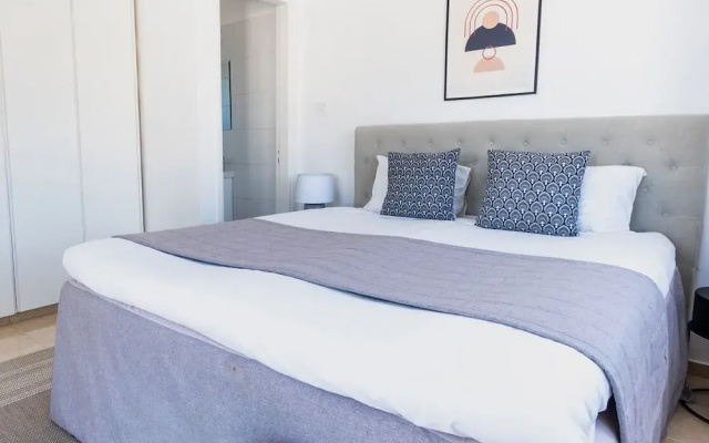 Cute 1-bedroom holiday apartment with balcony All yours