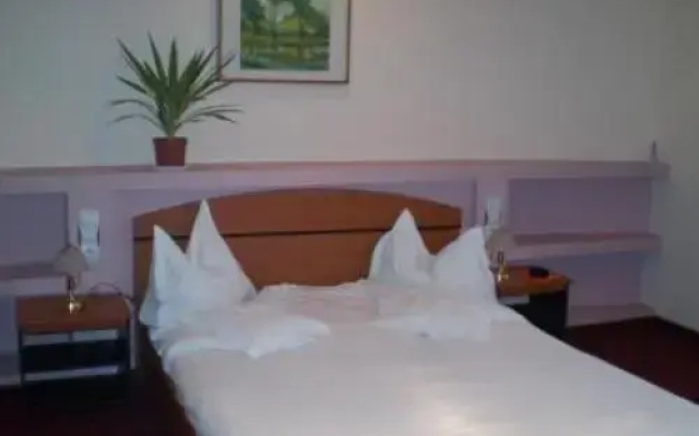 Capitol Hotel