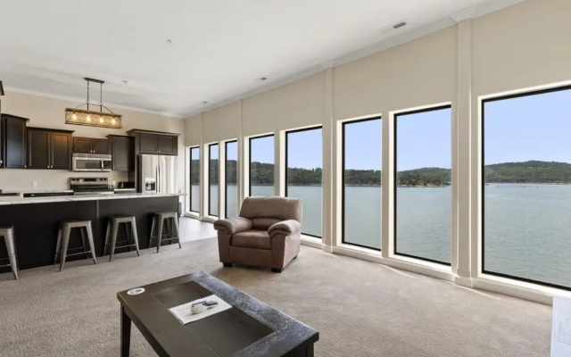 2 Bedroom Lake View Villa - Unit 203