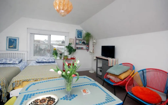 Enjoy Ventnor 2, Pier Street, Wightlink offer