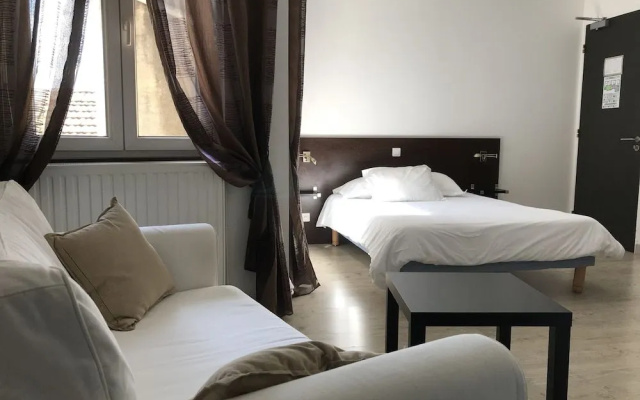 Hotel De Londres