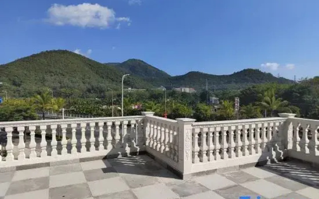 Huijing Homestay (Sanya Tropical Ocean University)