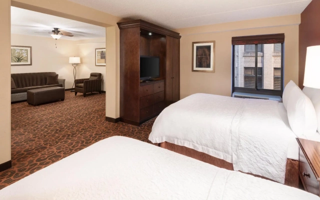 Hampton Inn Cleveland-Downtown