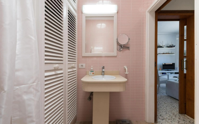 VV La Gaeta 1 "by henrypole home"