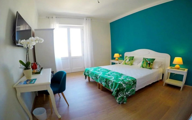 Colibri Prestige Rooms - Roman Ruins View