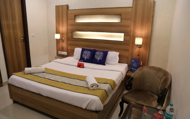 OYO 1344 Hotel Waves