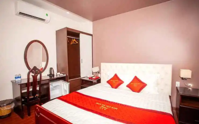 hotelImage