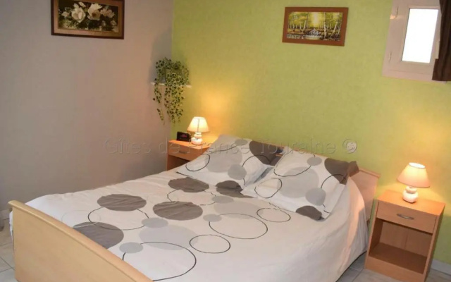Gîte La Tour-Saint-Gelin, 2 pièces, 2 personnes - FR-1-381-24